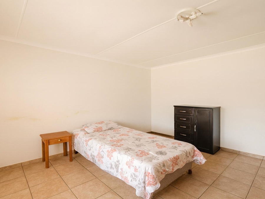 4 Bedroom Property for Sale in Ladybrand Free State